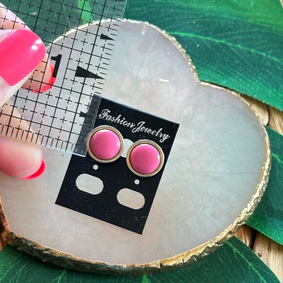 BOGO FREE HOT PINK STUD EARRINGS - Picture 4 of 4